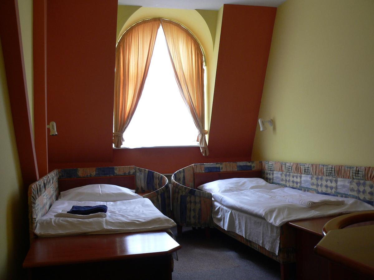 Hotel Armales Stakcin Rum bild